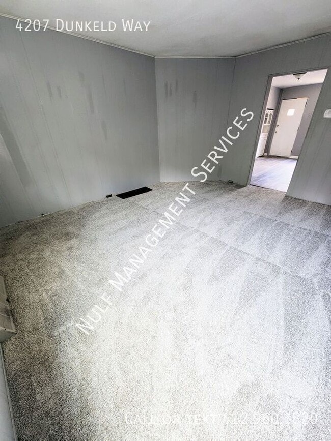 Photo - 4207 Dunkeld Way- House