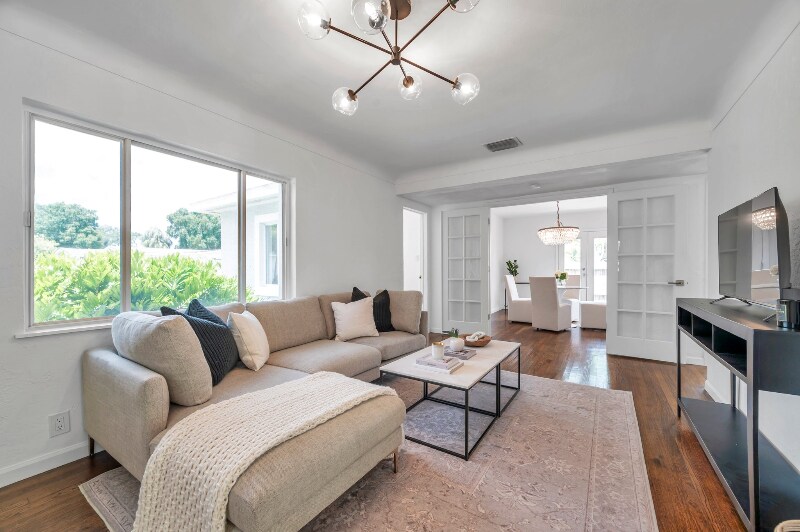 Foto principal - 5931 Mangrove St N