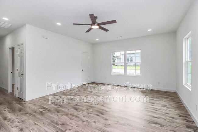 Foto del edificio - 119 Walnut St