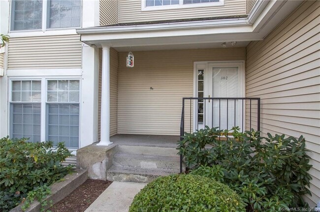 Building Photo - 302 Limner Cir