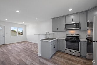 Building Photo - 1308 N Mulberry St