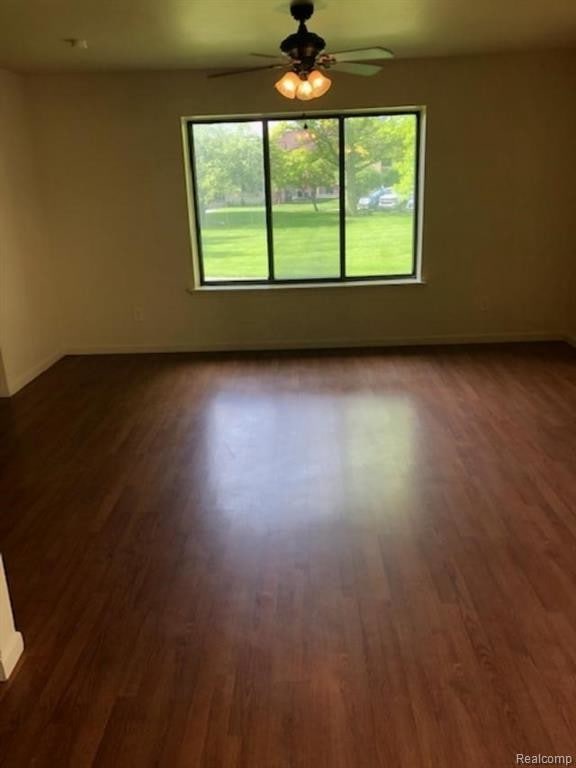 Building Photo - 41683 Bedford Dr