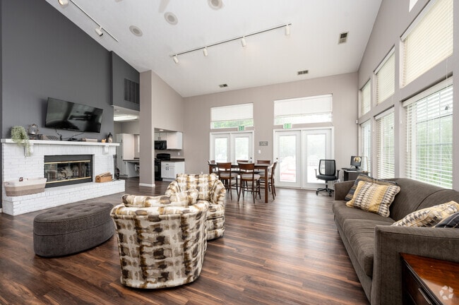 Clubhouse - Blackbird Farms Apartments