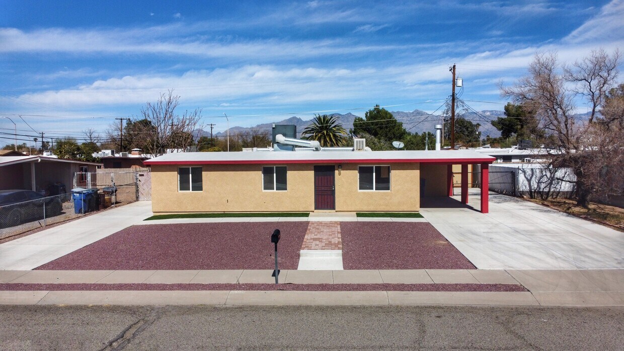 Foto principal - 5201 E 28th St