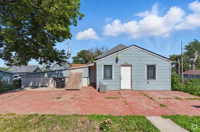 Building Photo - 4217 S 21st St