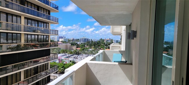 Foto del edificio - 9499 Collins Ave