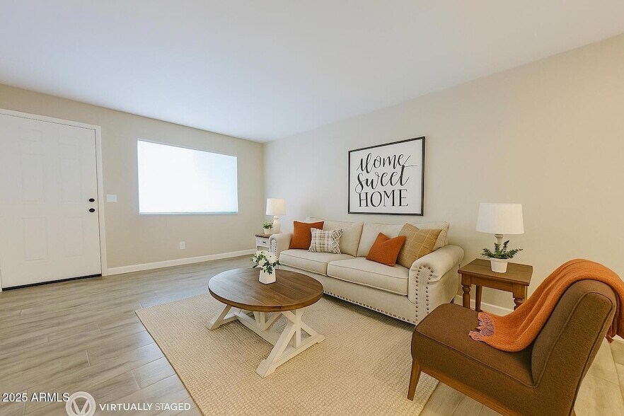 Foto principal - 2737 N Salem