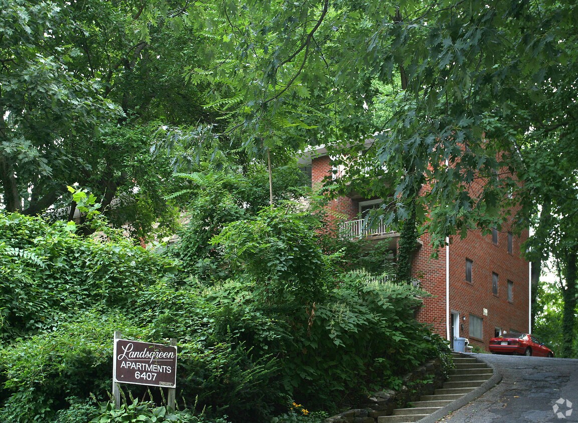 Foto del edificio - Shatz Apartments