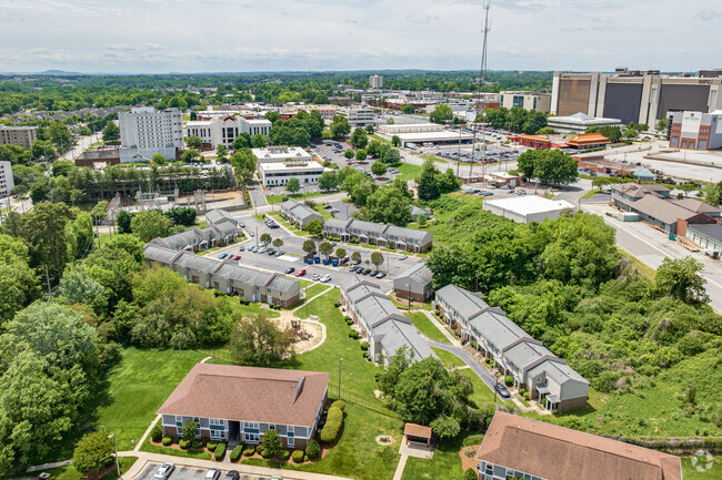 Foto aérea - Spring Valley Apartments