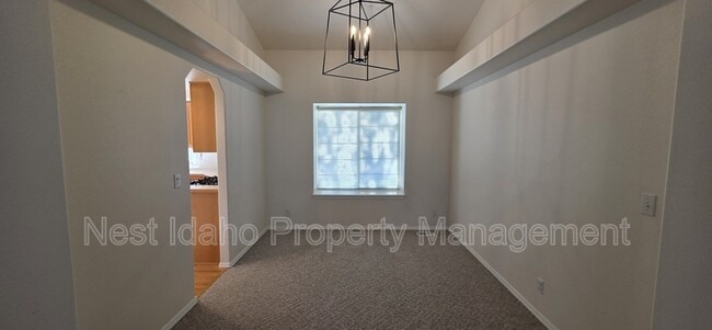 Building Photo - 2735 S Spring Bar Way