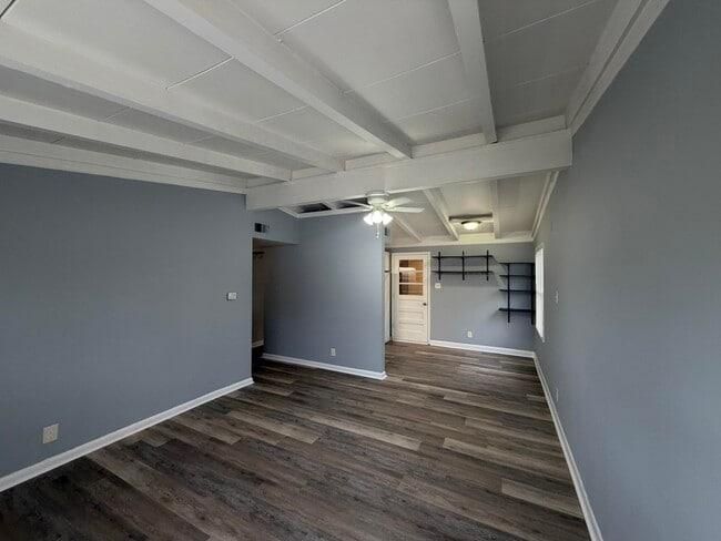 Building Photo - 1582 Bluebird Ln