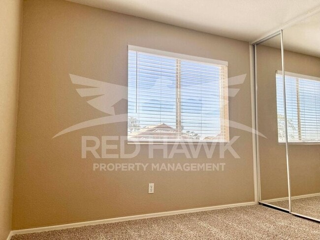 Foto del edificio - 16022 W Grant St