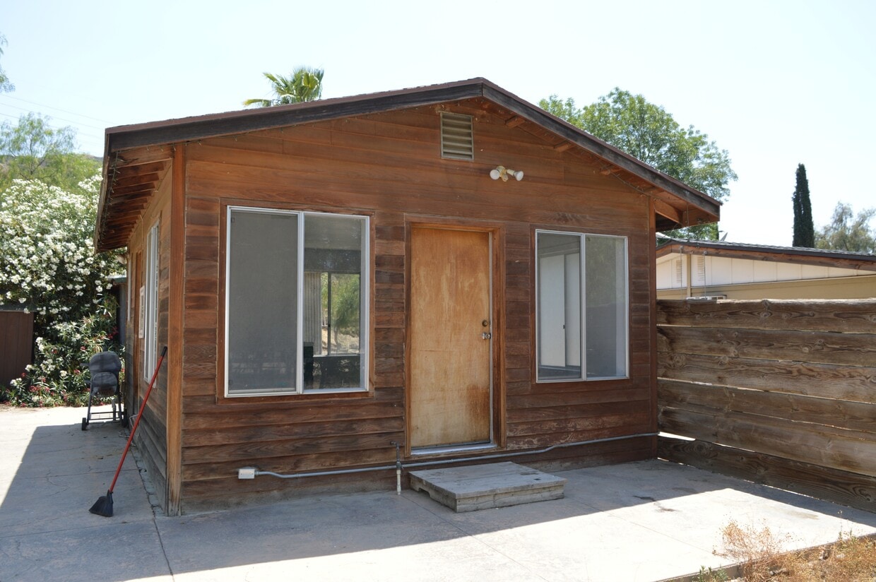Foto principal - 31101 San Timoteo Canyon Rd