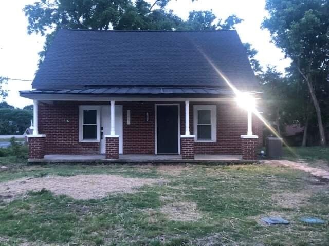 Primary Photo - 155 E High St