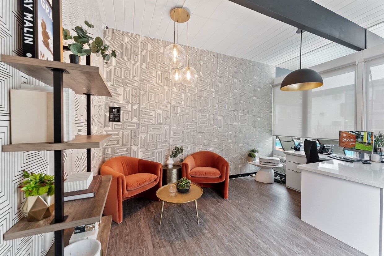 Primary Photo - The Parsons