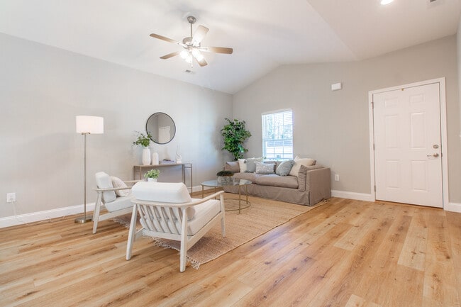 Building Photo - 62 Scout Br