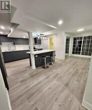 Building Photo - 127 Gillett Dr