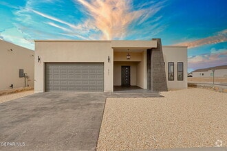 Building Photo - 921 Ada Ln