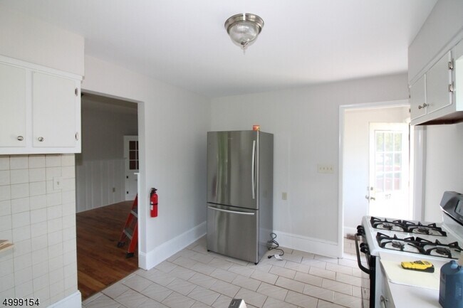 Foto del edificio - 117 US-202