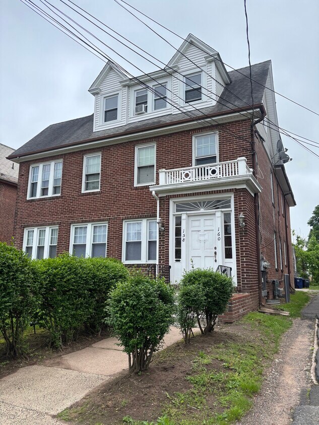 Foto principal - 160 Elm St