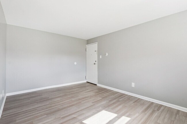 Interior Photo - Cedar Court apartments