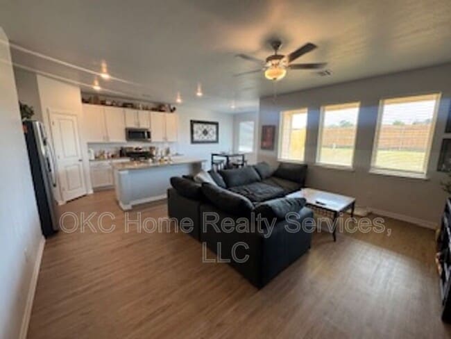 Photo - 9116 SW 18th St House