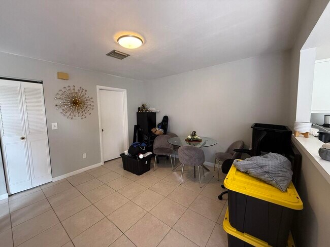 Foto del edificio - 11904 Basin St S