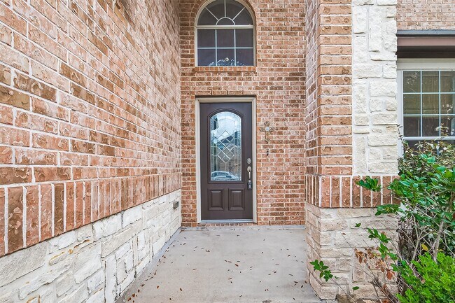 Building Photo - 24526 Avellino Ct