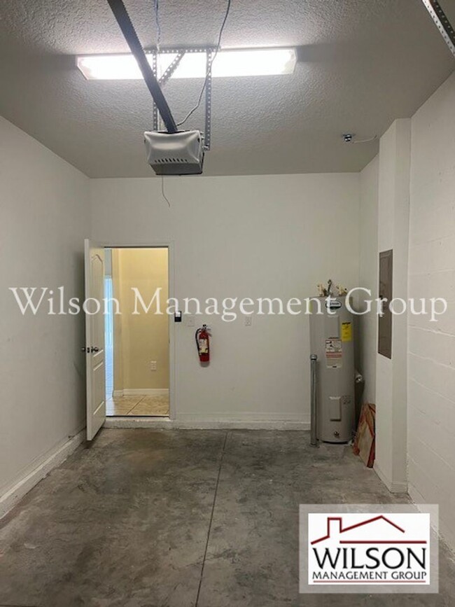 Building Photo - 3 br, 2.5 bath House - 11249 Savannah Land...