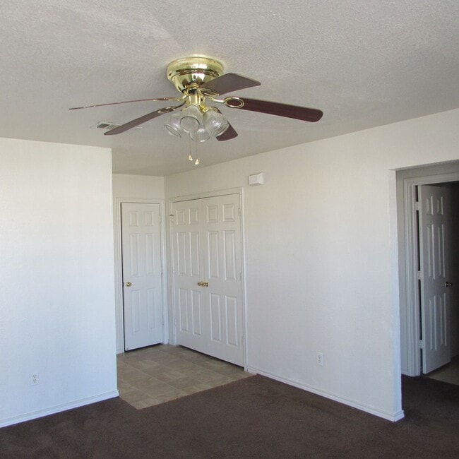 Foto del edificio - 3308 Hereford Ln