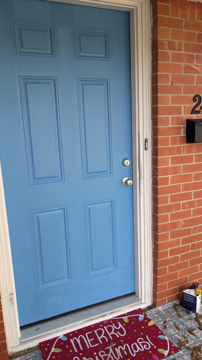 Foto del edificio - 2417 S Kennedy Ave