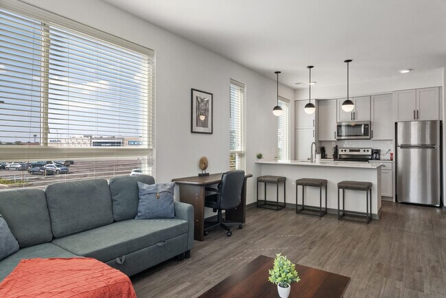 Foto del edificio - 6160 N Rural St