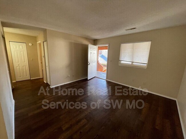 Foto del edificio - 510 W Scott St