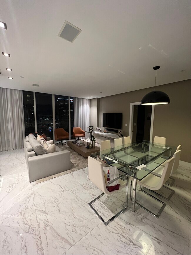 Foto del edificio - 21205 NE 37th Ave