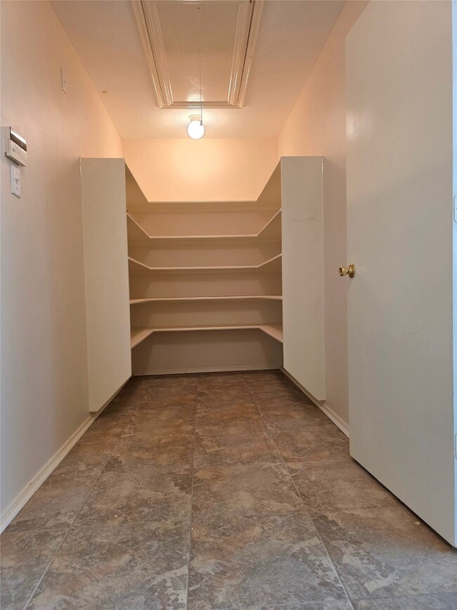 Building Photo - 16106 Darwood Ct