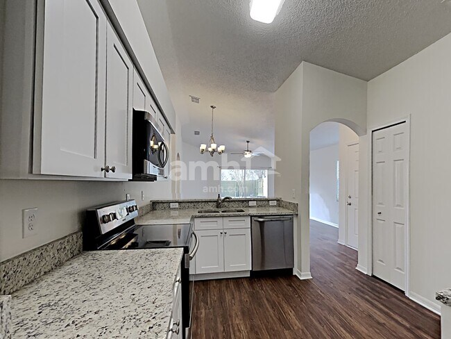 Foto del edificio - 4417 Country Hills Blvd