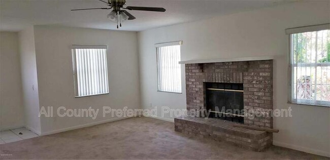 Foto del edificio - 2800 Palm Bay Rd NE