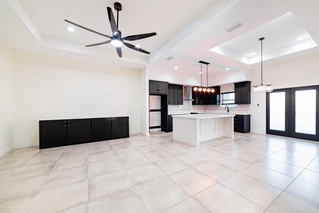 Building Photo - 1421 El CAPORAL DR.