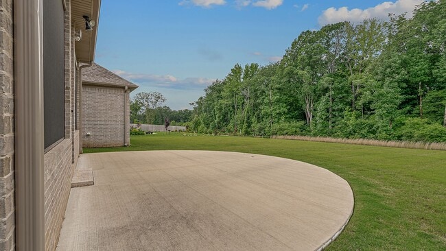 Building Photo - Rare Executive Rental in Desirable South J...