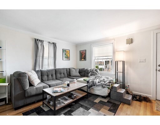 Building Photo - 28 Bromfield St