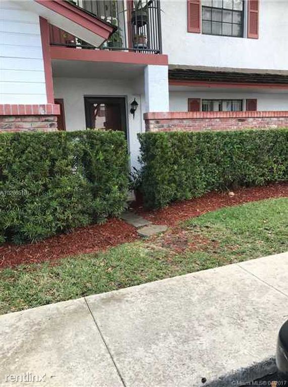 Foto del edificio - 2474 NW 89th Dr
