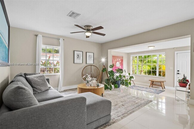 Foto del edificio - 4455 SW 10th St
