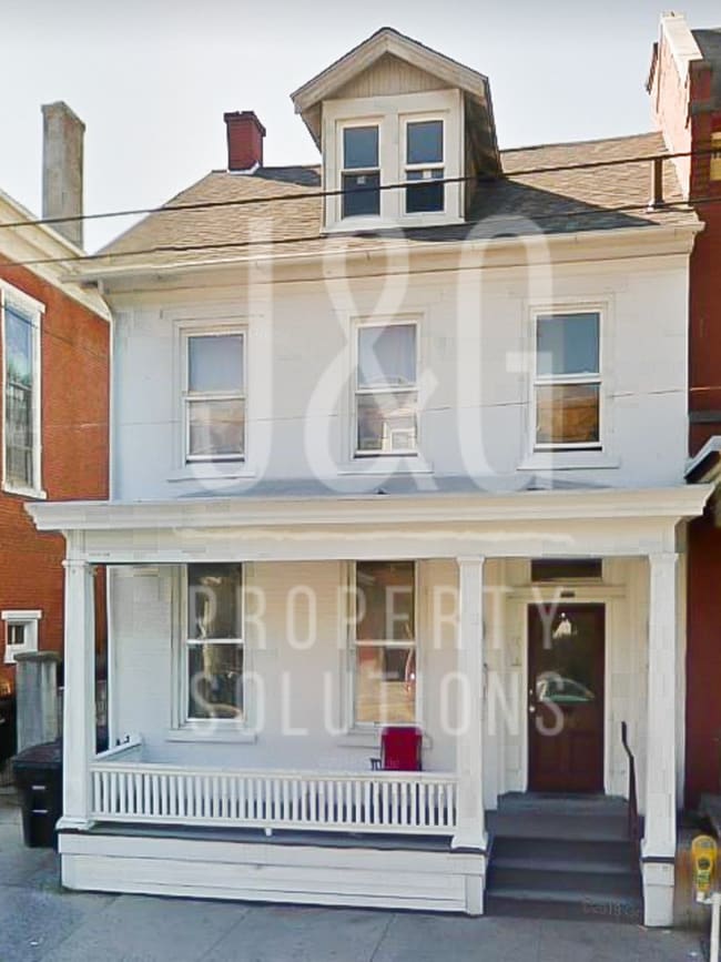 Building Photo - 626 Chestnut St