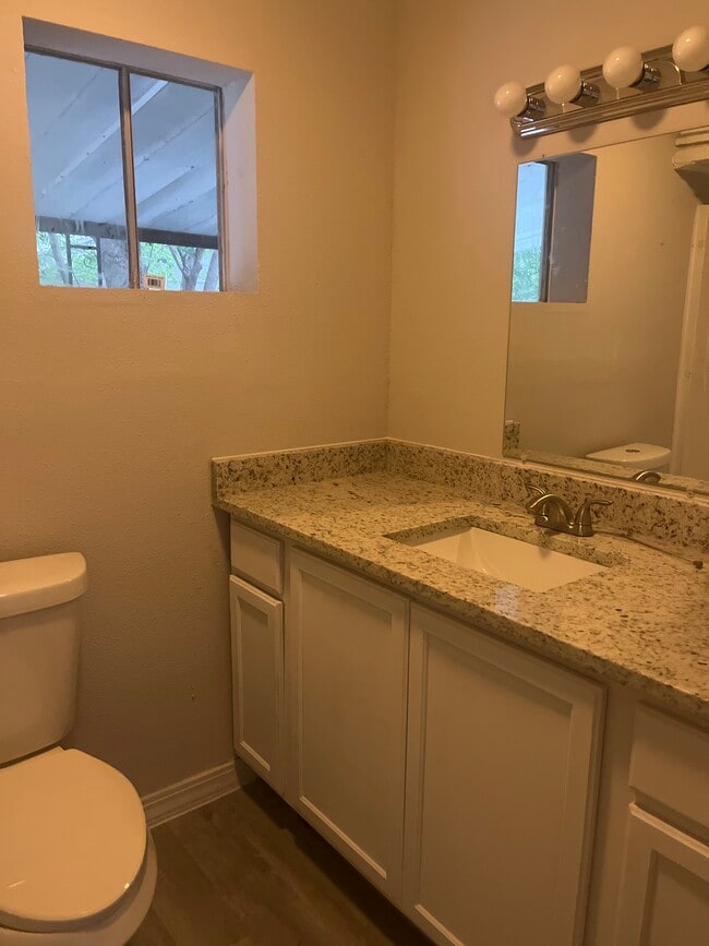 Bathroom - 5622 Castle Prince