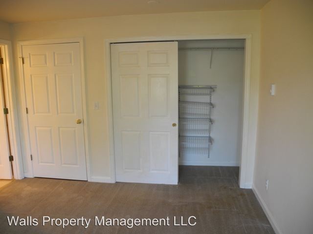 Foto del edificio - 3401-3405 14th Ave W