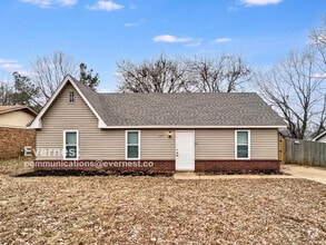 Building Photo - 6495 Heather Rd