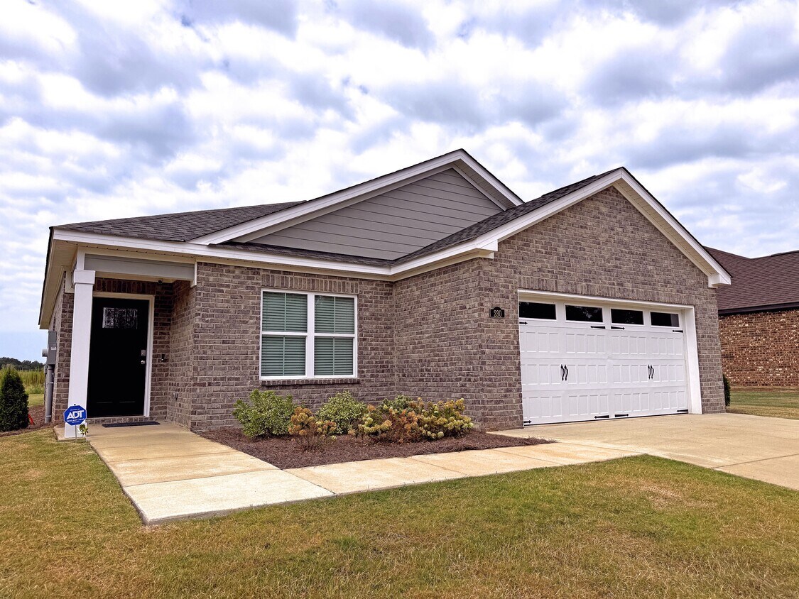 Primary Photo - 230 Pedric Dr
