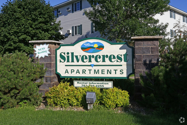 Foto del edificio - Silvercrest Apartments