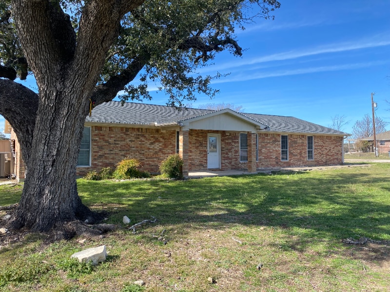 Primary Photo - 953 Co Rd 3351
