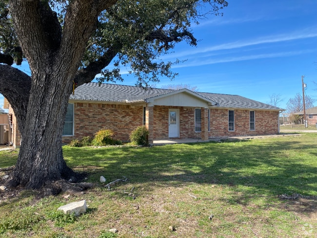 Building Photo - 953 Co Rd 3351